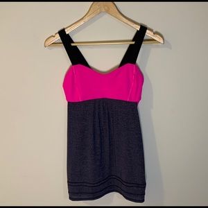 Lululemon Active Tank Top Women Size 6 Yoga Working Out Run Walk